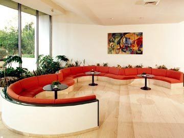 Olympic Palace & Convention Center Hotell 5*